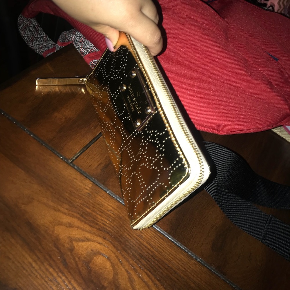 Kate Spade Wallet - Picture 2 of 4